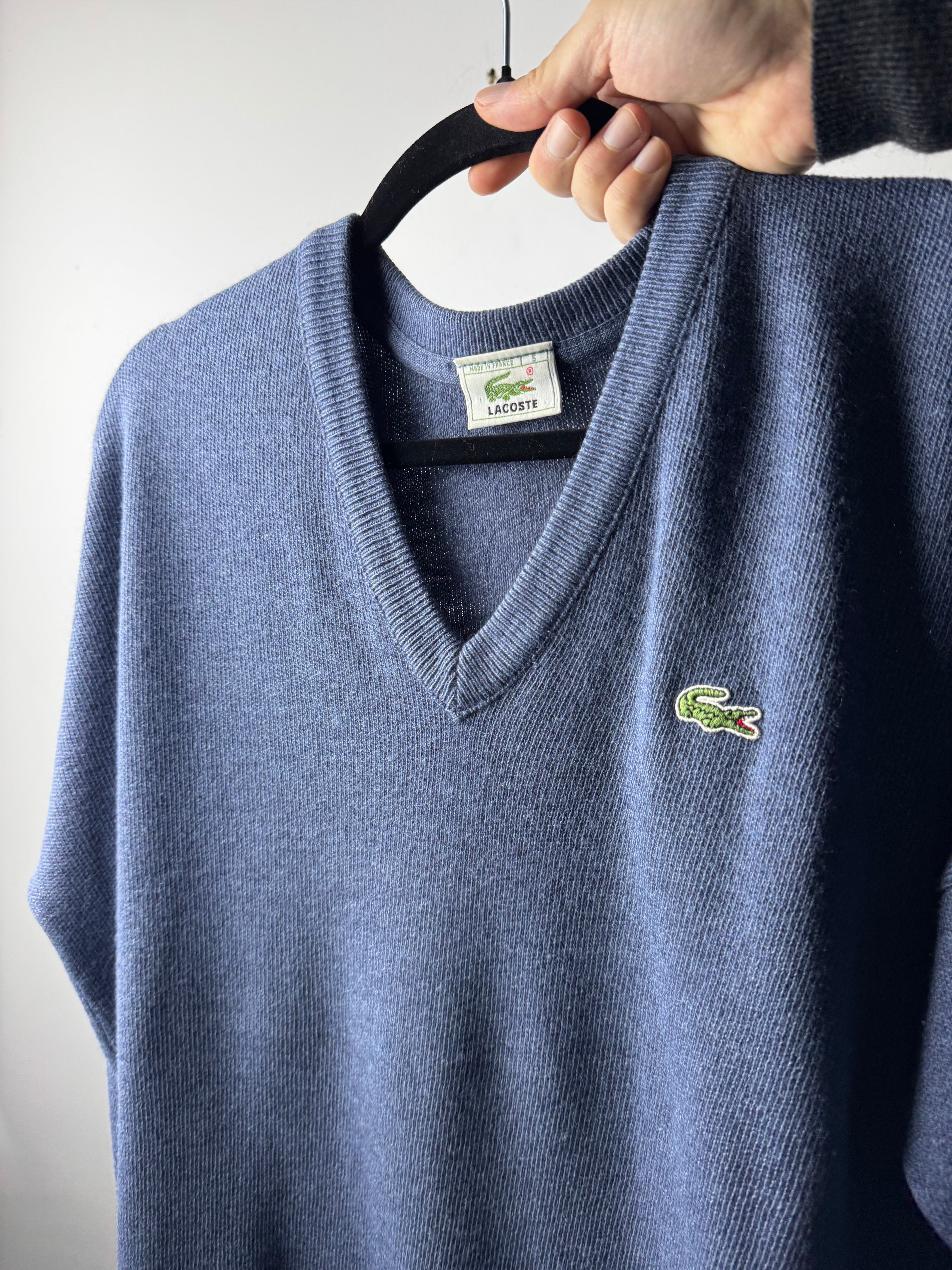 Maglione Lacoste scollo a V blu polvere - L