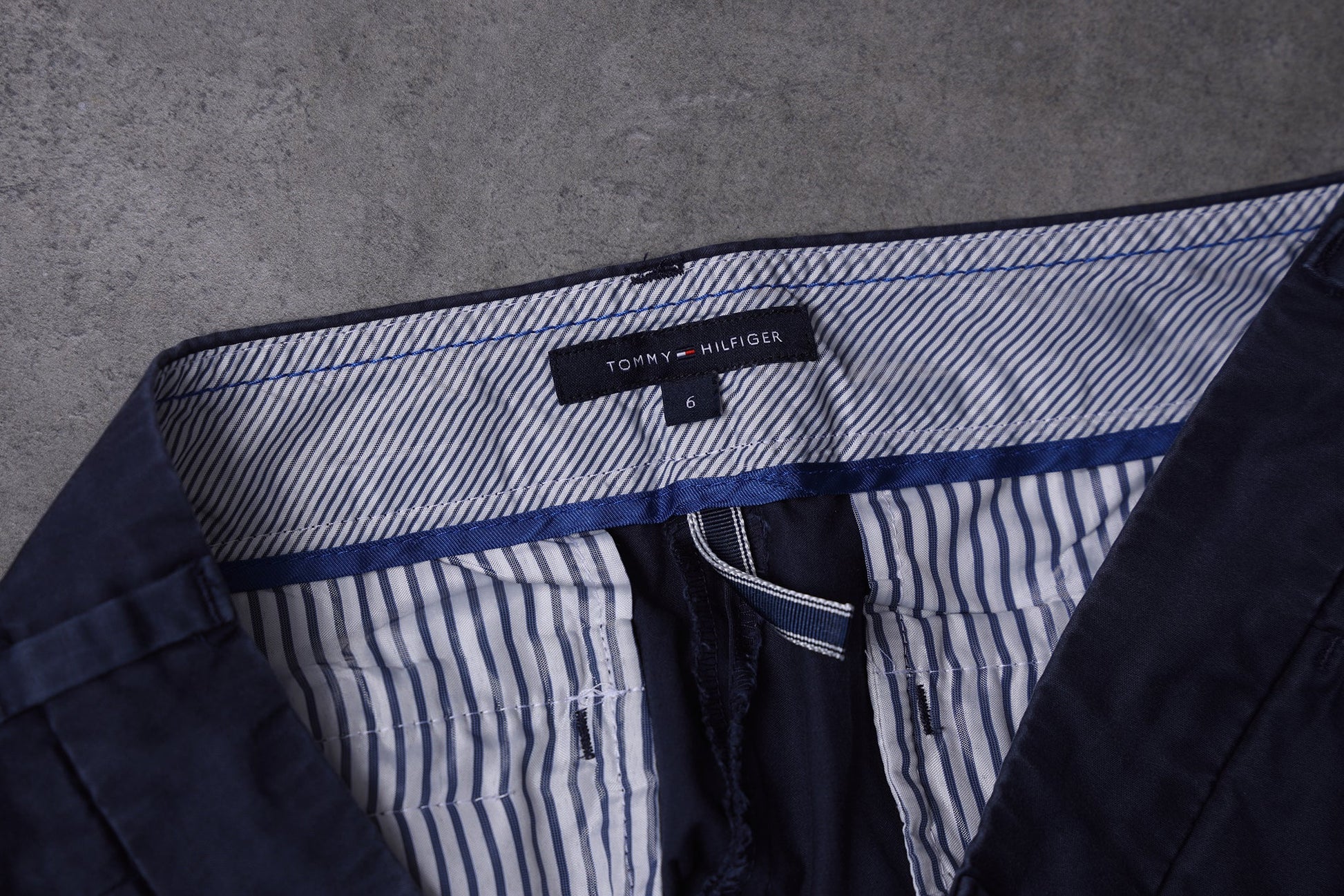 Pantaloni Chino Vintage Tommy Hilfiger (M Donna - IT 42) - Barrique Vintage Shop